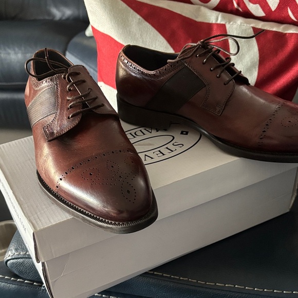 Steve Madden Dark Brown Leather Oxfords - Picture 1 of 10